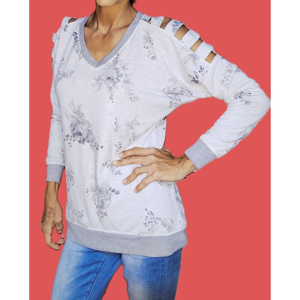 Cold Shoulder Floral Long Sleeve Top ~ Medium ~ Maurices